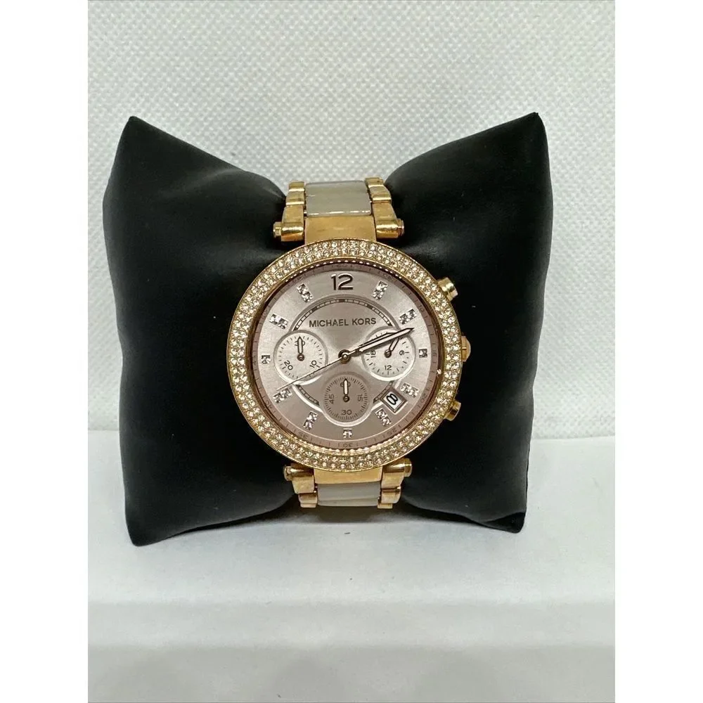Michael Kors Parker MK5896 Women Rose Gold Analog Dial Quartz Wrist Watch NUL43